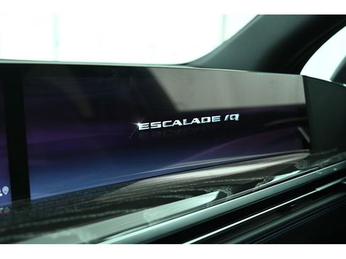 New 2025 Cadillac Escalade IQ Luxury 1 image 44