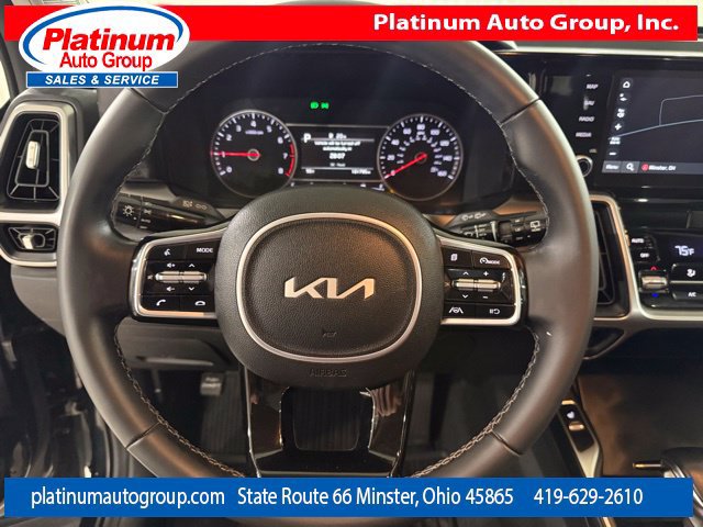 Used 2022 Kia Sorento S FWD image 15