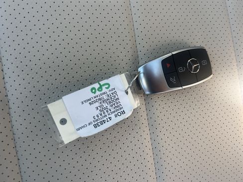 Certified 2025 Mercedes-Benz GLE 450 4MATIC image 38