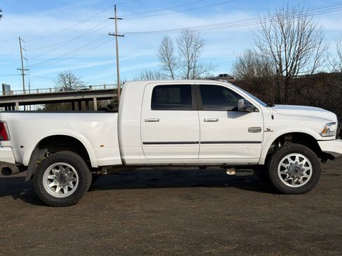 Used 2016 RAM 3500 Laramie Longhorn image 3
