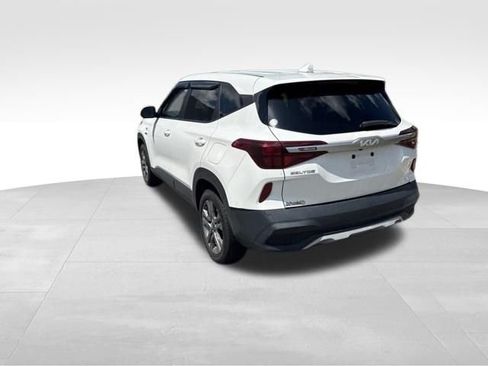 Used 2022 Kia Seltos LX AWD/4WD image 8