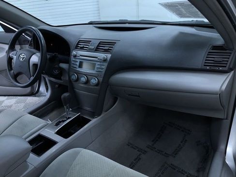 Used 2009 Toyota Camry LE image 31