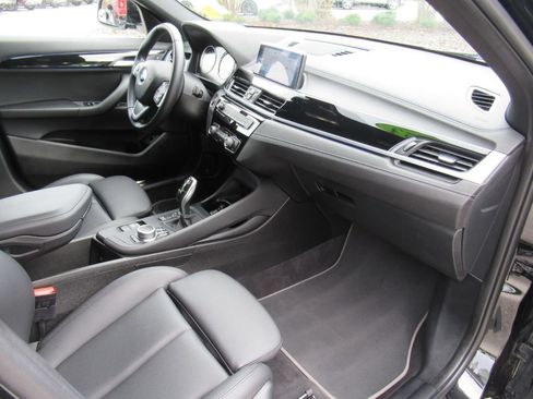 Used 2023 BMW X2 xDrive28i AWD/4WD image 11