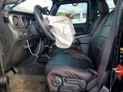 Used 2023 Jeep Gladiator Sport image 7