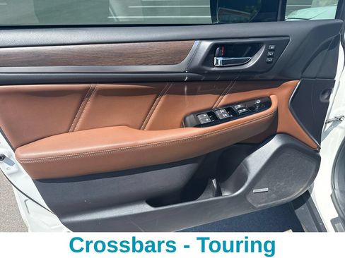 Used 2017 Subaru Outback 3.6R Touring w/ Popular Package #5A AWD/4WD image 12