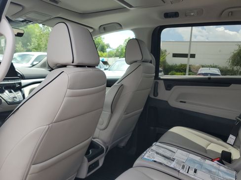 New 2026 Honda Odyssey Touring image 16
