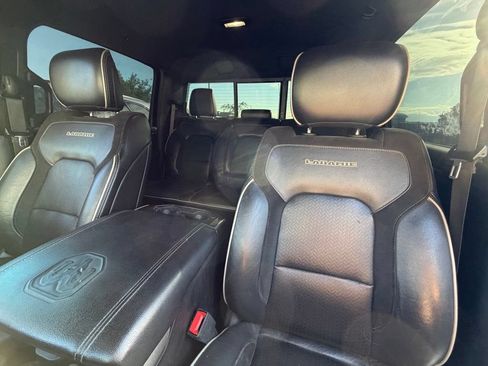 Used 2020 RAM 1500 Laramie AWD/4WD image 10