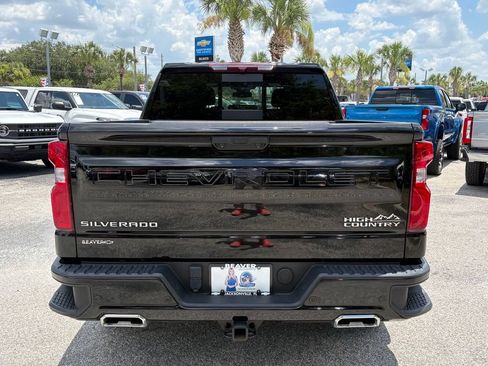 Used 2024 Chevrolet Silverado 1500 High Country AWD/4WD image 8