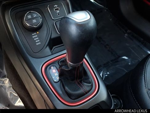 Used 2018 Jeep Compass Trailhawk w/ Navigation Group image 40