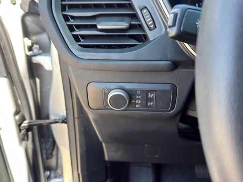 Used 2020 Ford Escape SE FWD image 21