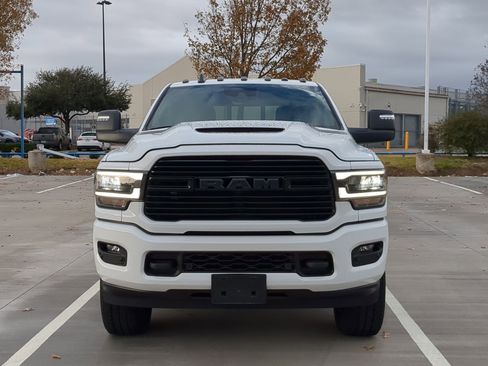 Used 2024 RAM 3500 Laramie w/ Night Edition image 10