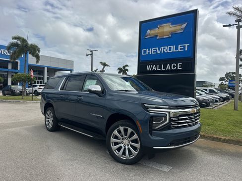 New 2026 Chevrolet Suburban Premier AWD/4WD image 1