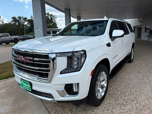 Used 2023 GMC Yukon XL SLT w/ SLT Luxury Package RWD image 5