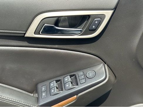 Used 2020 GMC Yukon XL Denali RWD image 33