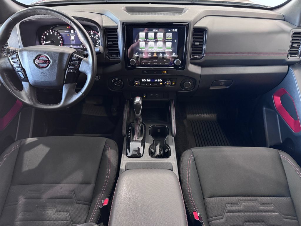 Used 2023 Nissan Frontier PRO-4X w/ Technology Package AWD/4WD image 13