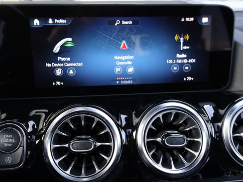 Used 2022 Mercedes-Benz GLA 250 4MATIC image 40