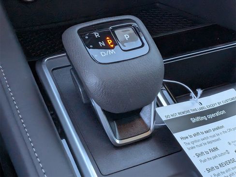 New 2025 Nissan Pathfinder SV w/ Black Appearance Package image 18