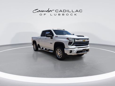 Used 2025 Chevrolet Silverado 2500 LT w/ Z71 Chrome Sport Edition AWD/4WD image 3