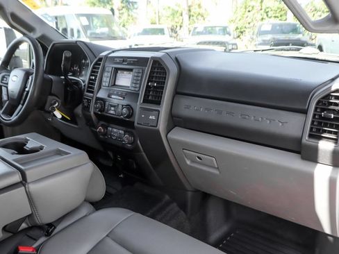 Used 2020 Ford F250 XL w/ Power Equipment Group AWD/4WD image 39