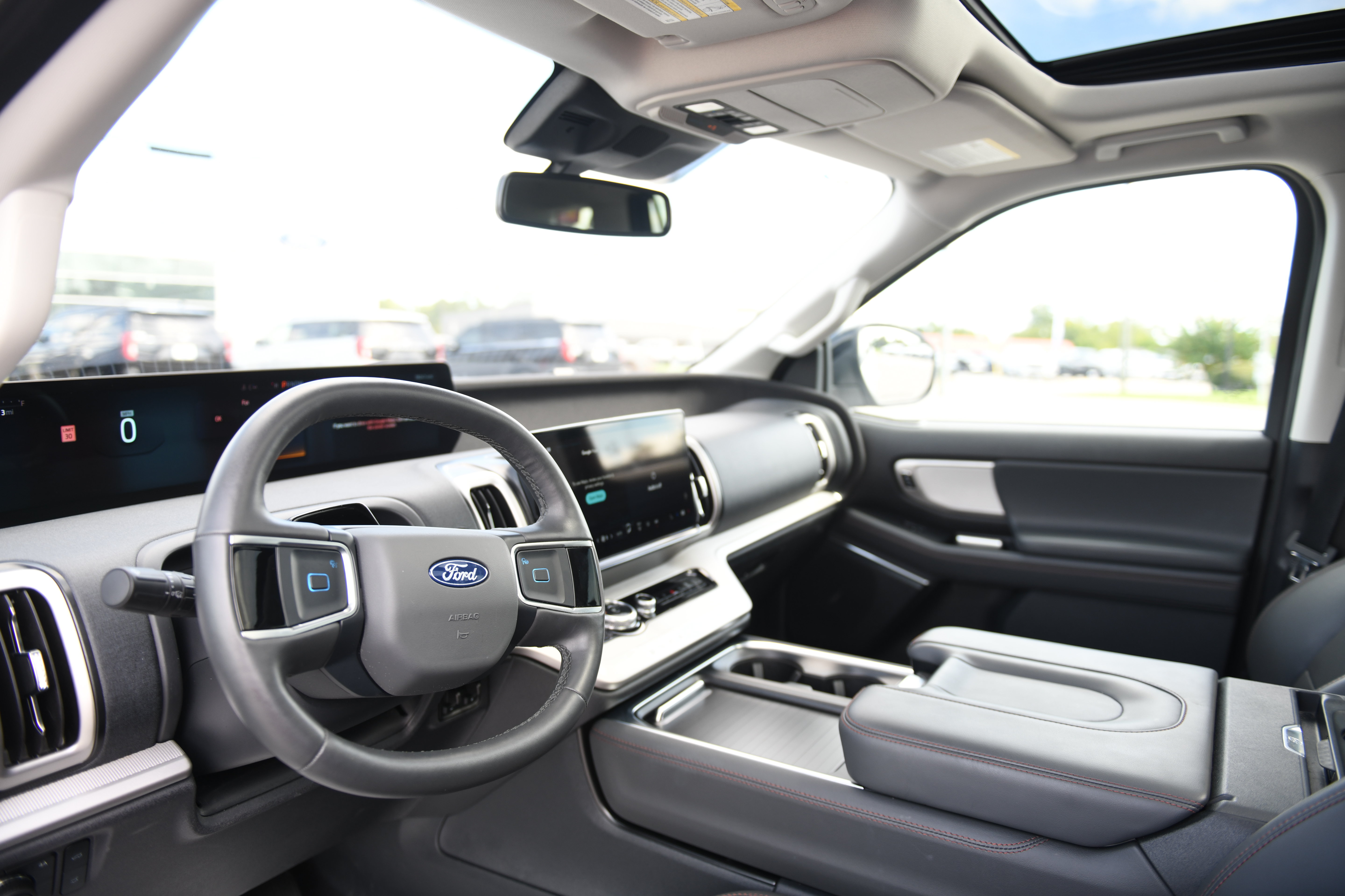 Used 2025 Ford Expedition Active AWD/4WD image 21