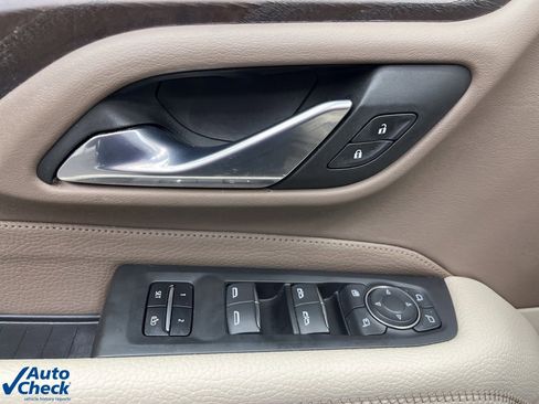 Used 2021 GMC Yukon XL Denali image 29