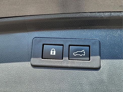 Used 2021 Subaru Outback Touring w/ Popular Package #2 AWD/4WD image 27