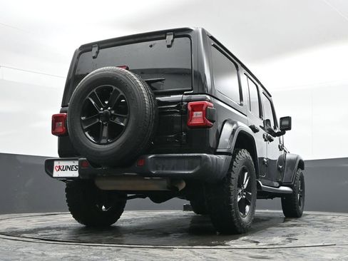 Used 2019 Jeep Wrangler Unlimited Sahara image 37