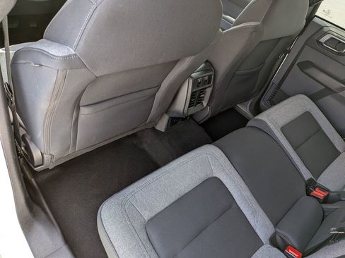 Used 2025 Ford Bronco Big Bend image 19