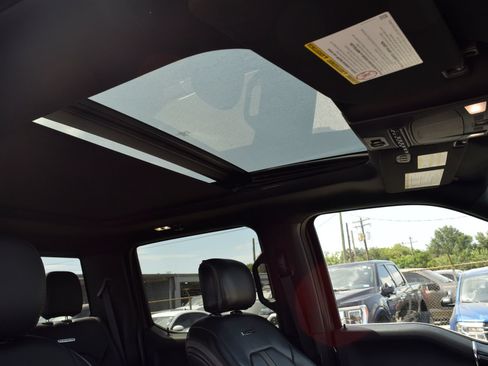 Used 2022 Ford F450 Platinum w/ FX4 Off-Road Package AWD/4WD image 23