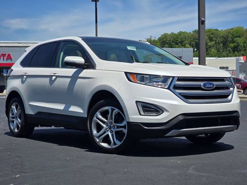 Used 2016 Ford Edge Titanium w/ Technology Package AWD/4WD image 2