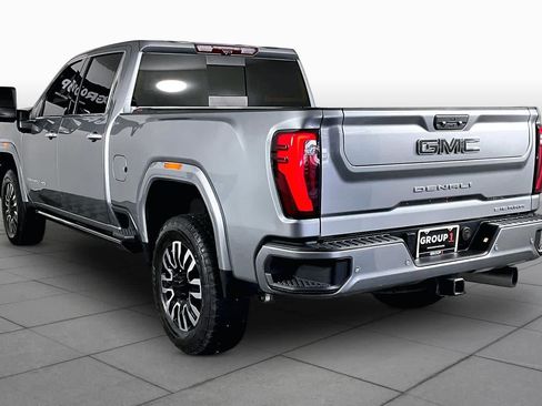 Certified 2024 GMC Sierra 2500 Denali Ultimate AWD/4WD image 12