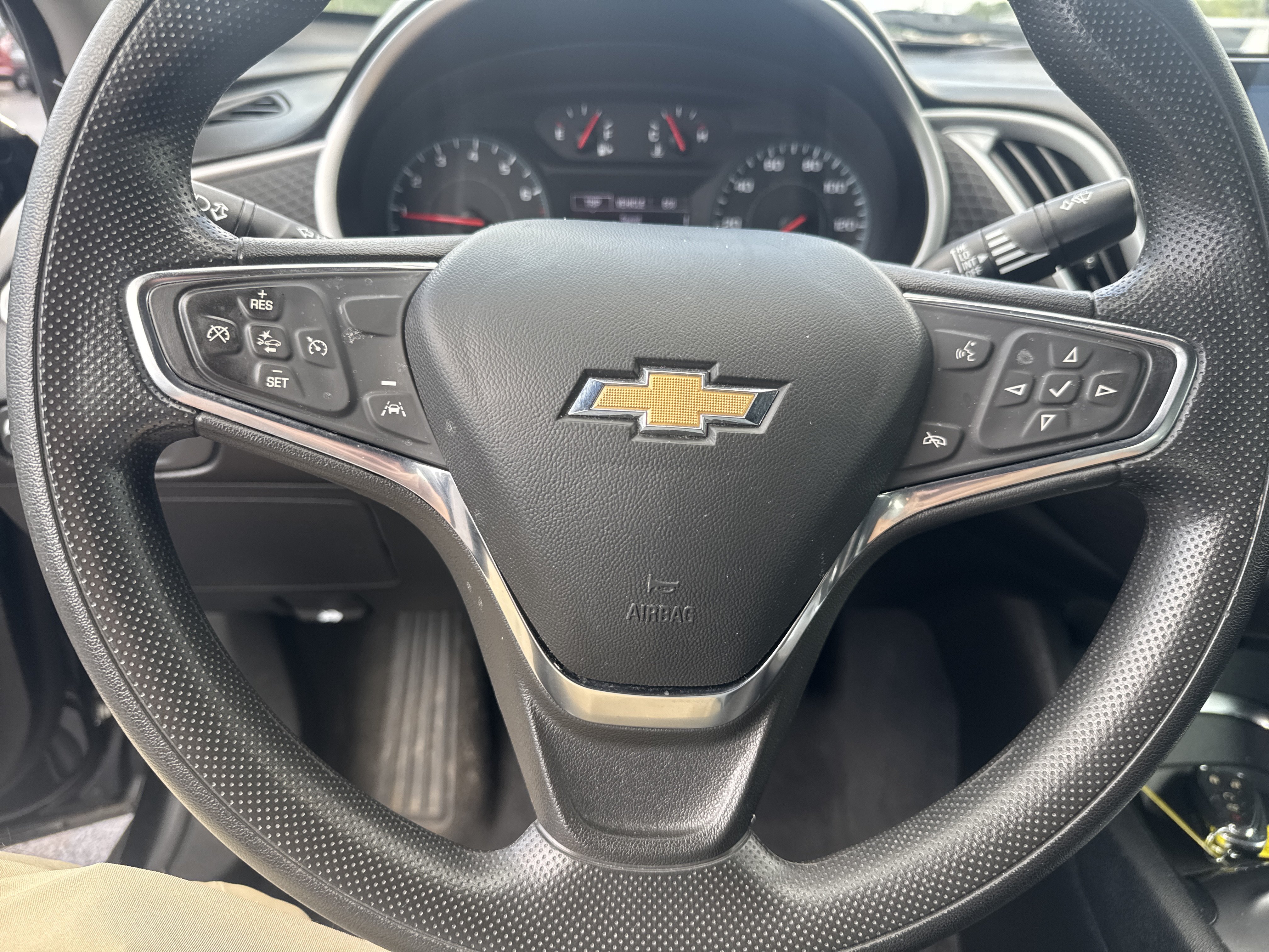 Used 2024 Chevrolet Malibu LT FWD image 17