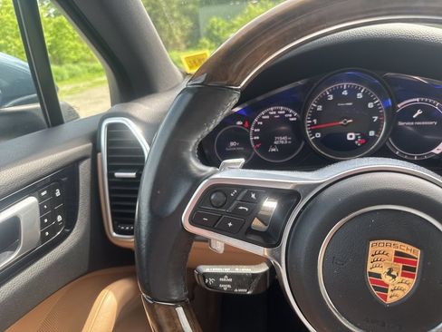 Used 2019 Porsche Cayenne S AWD/4WD image 29