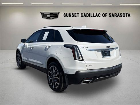 Certified 2022 Cadillac XT5 Sportv w/ Technology Package AWD/4WD image 5