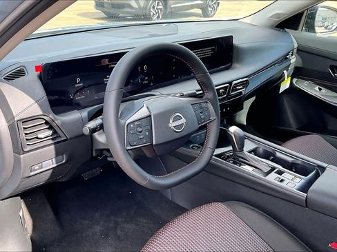 New 2026 Nissan Sentra SR w/ Floor Mat Package image 10