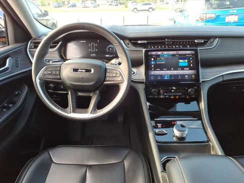 Certified 2024 Jeep Grand Cherokee L Limited AWD/4WD image 14
