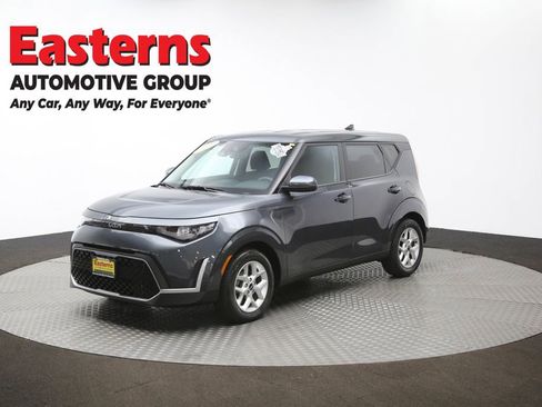 Used 2023 Kia Soul LX w/ LX Technology Package FWD image 55
