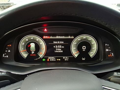 Used 2022 Audi Q8 Premium Plus w/ Premium Plus Package image 13