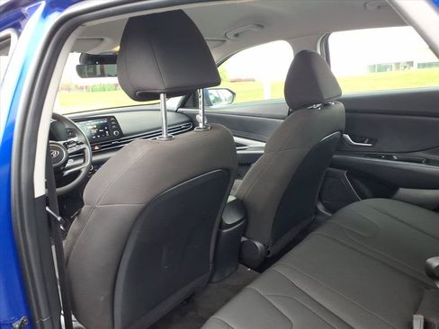 Used 2023 Hyundai Elantra SEL w/ Cargo Package FWD image 25