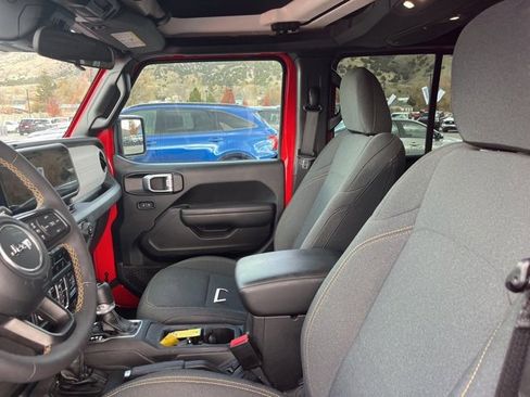 Used 2024 Jeep Wrangler Sport S image 11