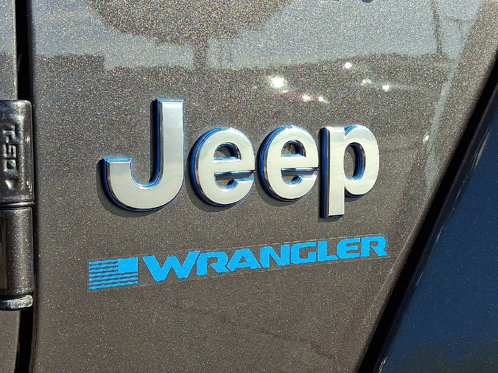 Used 2024 Jeep Wrangler Unlimited Sahara AWD/4WD image 29
