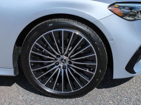 New 2026 Mercedes-Benz E 350 4MATIC Sedan image 11