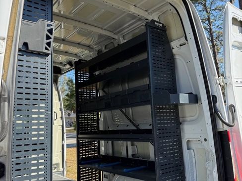 Used 2021 Mercedes-Benz Sprinter 1500 image 11