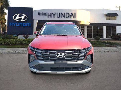Used 2025 Hyundai Tucson SEL FWD image 2