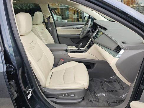 Used 2019 Cadillac XT5 Luxury AWD/4WD image 11
