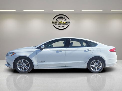 Used 2018 Ford Fusion S image 4