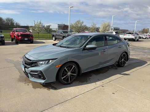 Used 2020 Honda Civic Sport image 4
