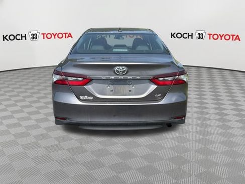 Used 2022 Toyota Camry LE FWD image 7