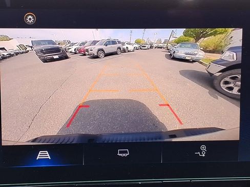 Used 2023 Chevrolet Colorado W/T RWD image 9