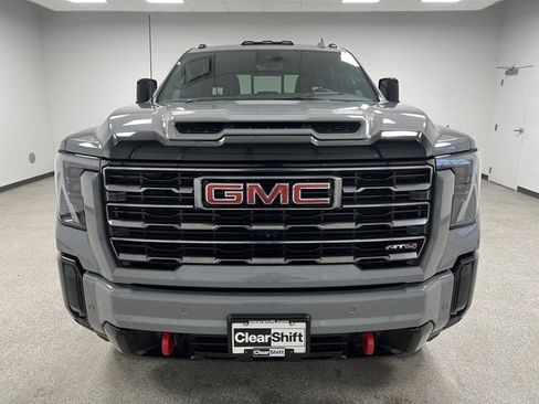 Used 2025 GMC Sierra 3500 AT4 w/ AT4 Premium Plus Package image 3